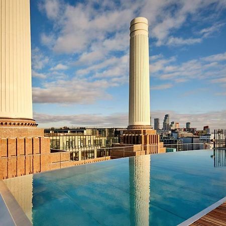 Art'Otel London Battersea Power Station, Powered By Radisson Hotels Екстер'єр фото The Powerhouse Sky Pool
