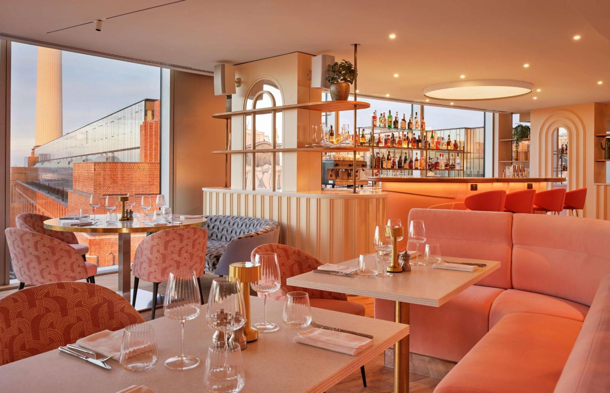 Art'Otel London Battersea Power Station, Powered By Radisson Hotels Екстер'єр фото The interior of the restaurant