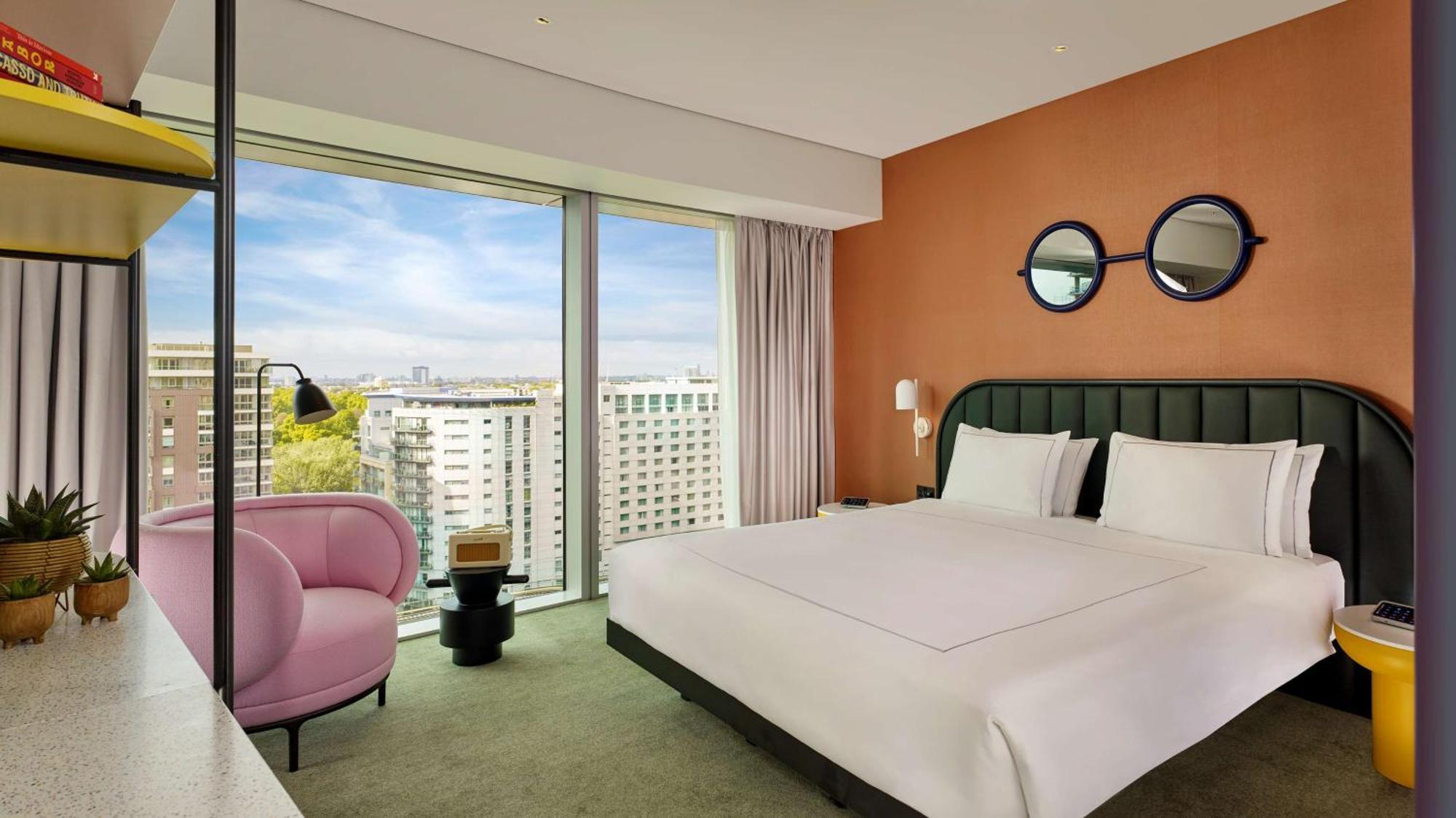Art'Otel London Battersea Power Station, Powered By Radisson Hotels Екстер'єр фото
